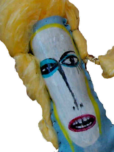 yellow hair necklace detail